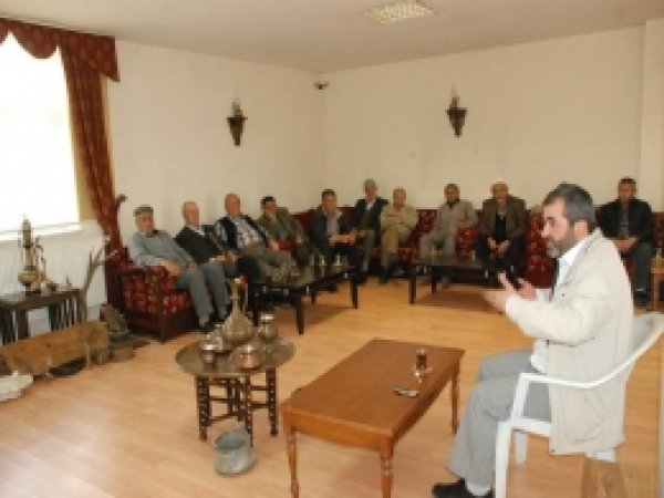 Kutlu Doğum Haftası'nda Emekliler Bir Araya Geldi 
