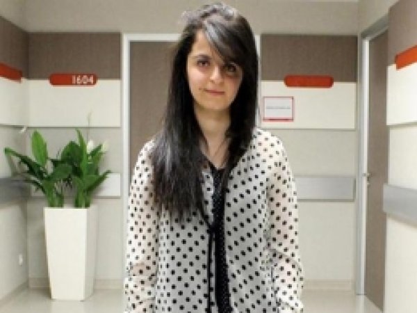 Dikilen Ayakları İle Doktorunu Ziyaret Etti 