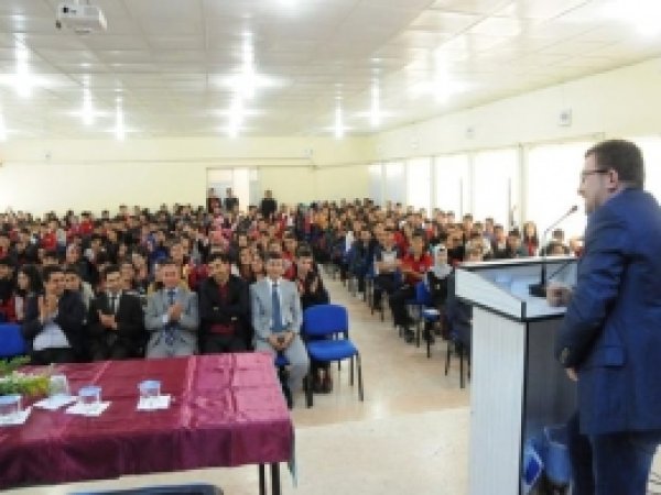 Okur -Yazar Buluşmaları Konferansları 