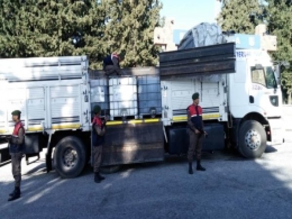 Tarsus'ta 14 Bin Litre Kaçak Akaryakıt Ele Geçirildi 