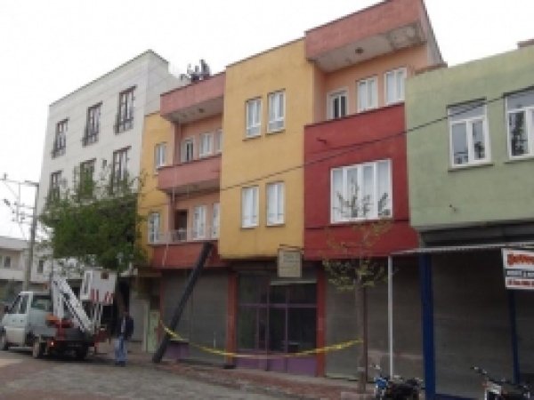 Elektrik Akımına Kapılan 3 İşçi Ağır Yaralandı      