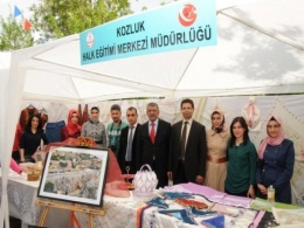 Halk Eğitim Stantları Göz Kamaştırdı 
