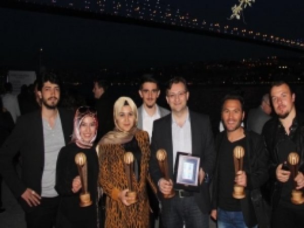 Güzel Sanatlara Tasarım Yarışmasından 5 Ödül  