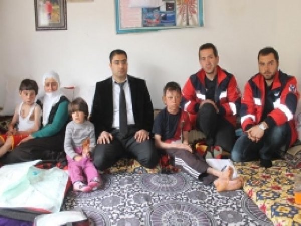 Sağlık Müdürlüğünden Hasta Kardeşlere Yardım Eli 