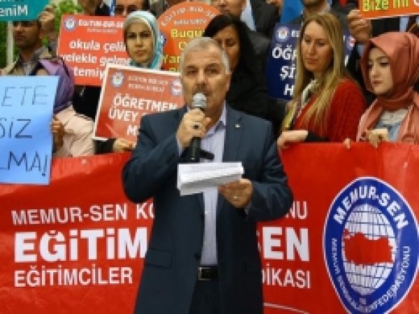 Öğretmenlere Yapılan Saldırı Protesto Edildi 