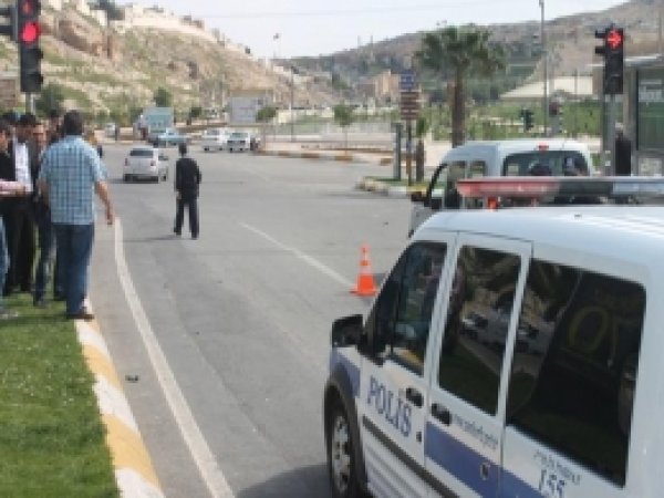 Kırmızı ışıkta Silahlı Saldırı: 1 Ölü  