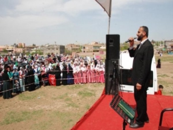 Kâbi'de  Muhammed-i  Aşk Coşkusu 