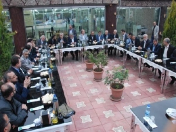  HÜDA PAR Kurucu Üyeleri Biraraya Geldi 