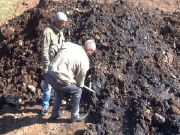 Petrollü Toprak, Kamyonlarla Taşınıyor İddiası 