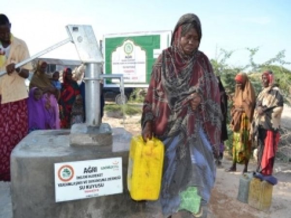 İHYAD'tan Somali'ye Su Kuyusu 