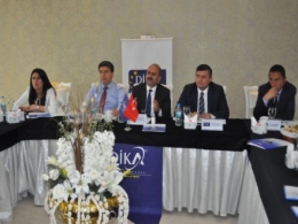 DİKA Yönetim Kurulu Batman'da Toplandı 