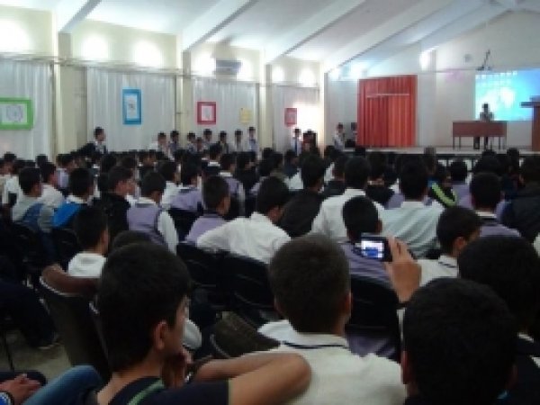 İmam Hatip Öğrencilerinden 'Kutlu Doğum' Programı 