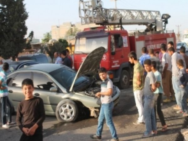 Kızıltepe'de Maddi Hasarlı Trafik Kazası  