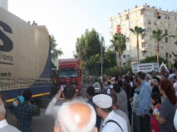 Suriye'ye 41 Yardım TIR'ı Yola Çıktı 