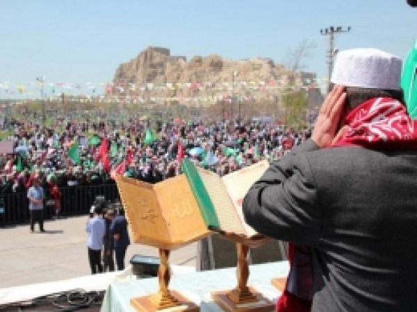Van'da Kutlu Sevda Başladı  