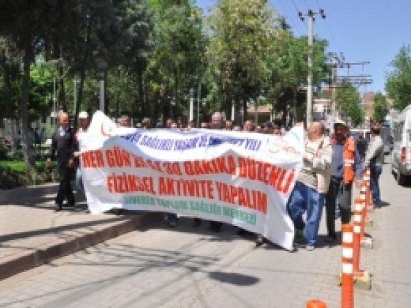 Obeziteye Dikkat Çekmek İçin Yürüdüler 