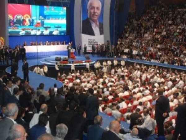 SP'de Kamalak Yeniden Seçildi 