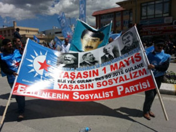 1 Mayıs Kutlamalarında İslami Değerlere Hakaret 