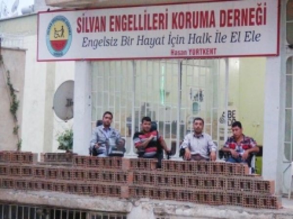 Engelliler: Herkes Sorumluluklarını Yerine Getirsin