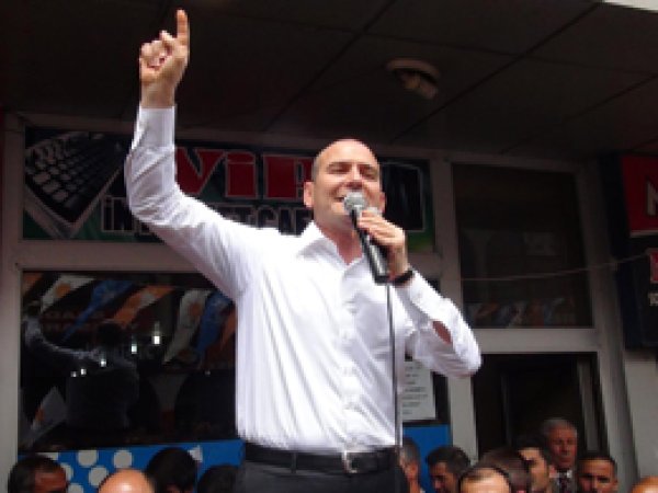 AK PARTİ Ağrı’da İlk Mitingini Yaptı 