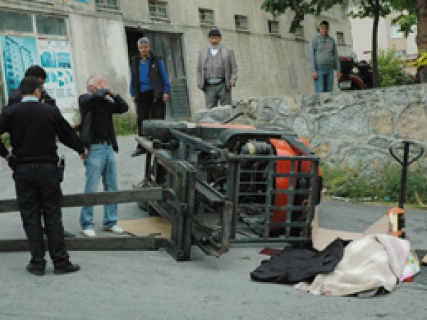 Pendik'te Forklift Kazası: 1 Ölü