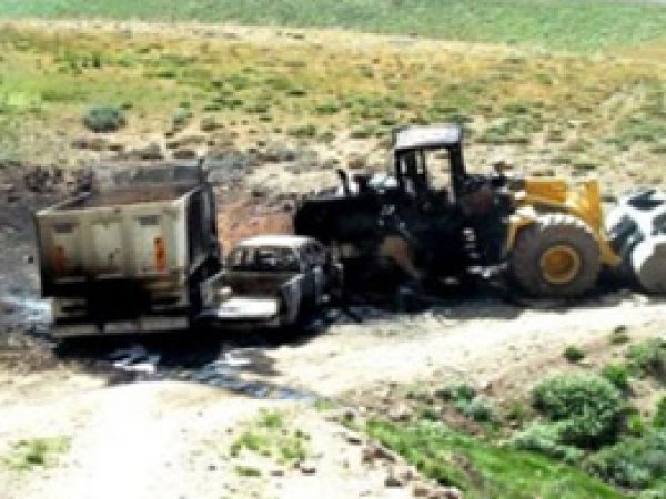 PKK İş Makinelerini Yaktı 
