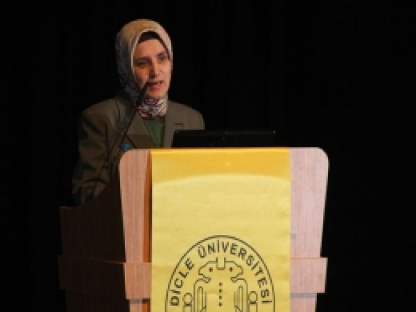 Dicle Üniversitesinde Barış Süreci Konuşuldu 