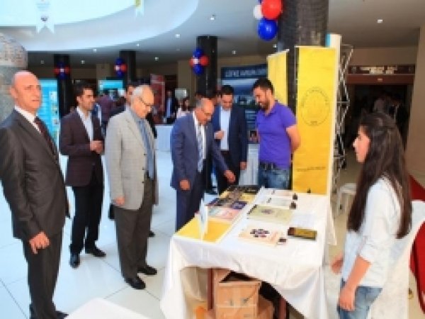 Batman'da Tercih Fuarı Başladı 
