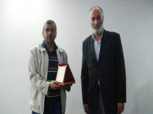 Siyer Yarışmasında Görev Alanlara Plaket Verildi 