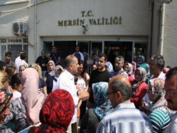 Okulları için Valilik Önünde Eylem 