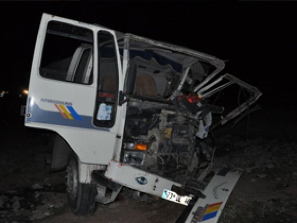 Şırnak'ta Trafik Kazası: 2 Ölü 3 Yaralı 