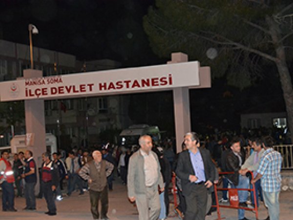 Soma'da Endişeli Bekleyiş Sürüyor 