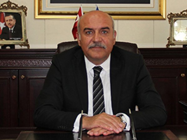 Vali  İpek,  Çiftçiye Hibeyi Açıkladı