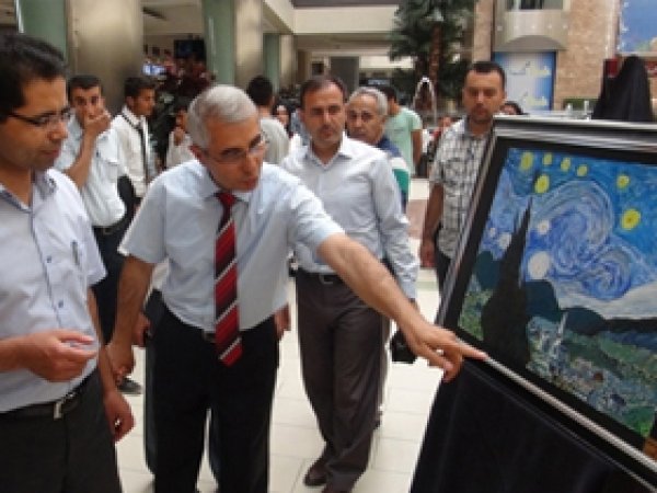 Öğrencilerden Resim ve Mozaik Sergisi 