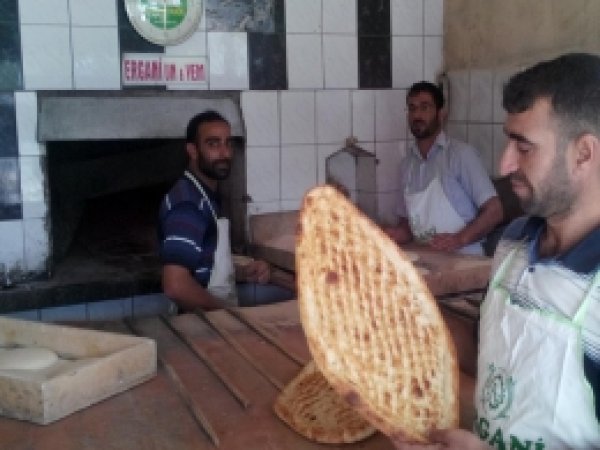 Ergani'de Ekmeğe Zam 