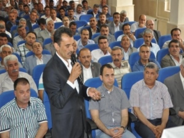 Kızıltepe'de Muhtarlarla Bilgilendirme Toplantısı Yapıldı 