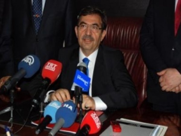 Bakan Güllüce Ağrı'da 