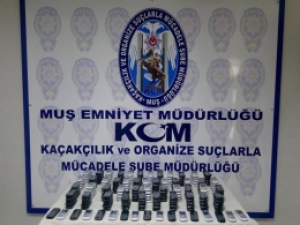 Çok Sayıda Kaçak Cep Telefonu Ele Geçirildi 