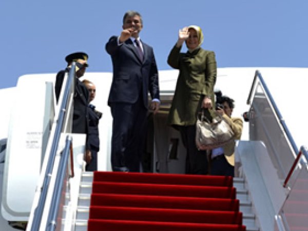 Gül Çifti ABD'ye Uçtu
