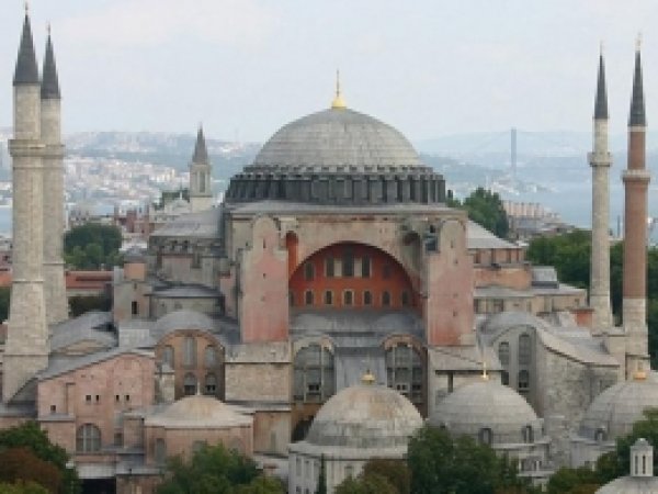 'Ayasofya'nın Müze Kalması Bizans'a Hizmettir!'