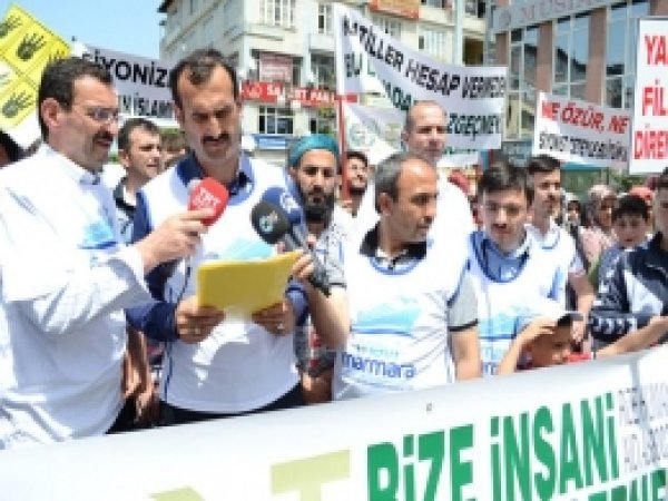 Mavi Marmara Şehitlerini Andılar 