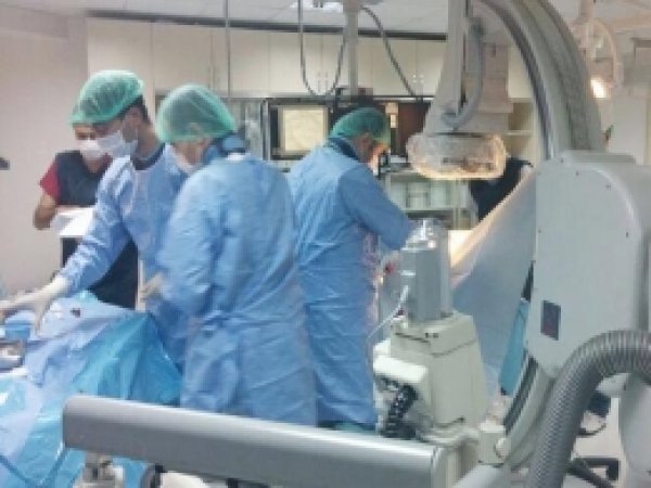 Urfa'da 2 Hastaya 3 Odacıklı Kalp Pili Takıldı 