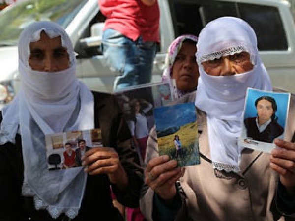 Dağa Kaçırılan İmam Hatipli Kızların Ailesi'de Eylemde