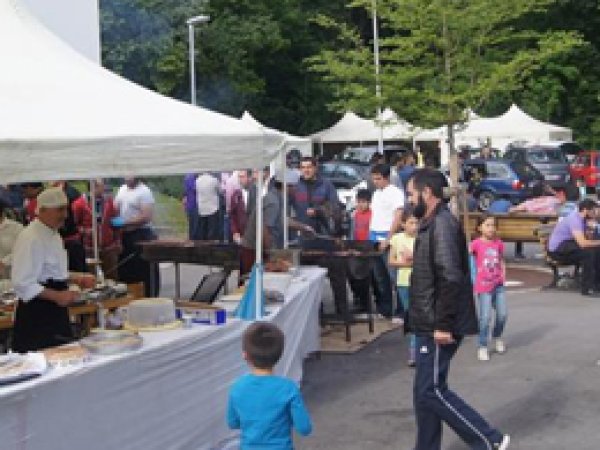 Innsbruck'ta Yetimler Yararına Kermes  