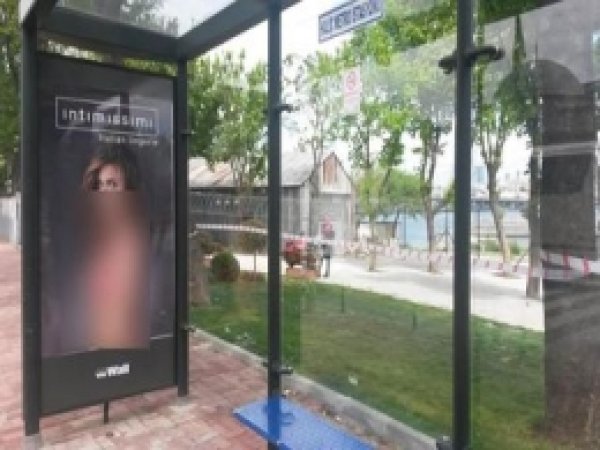İstanbul'daki Ahlaksız Reklamlara Tepki