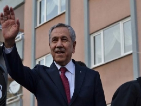 'Başbakanlık İçin Bülent Arınç'ın İsmi Ön Planda'