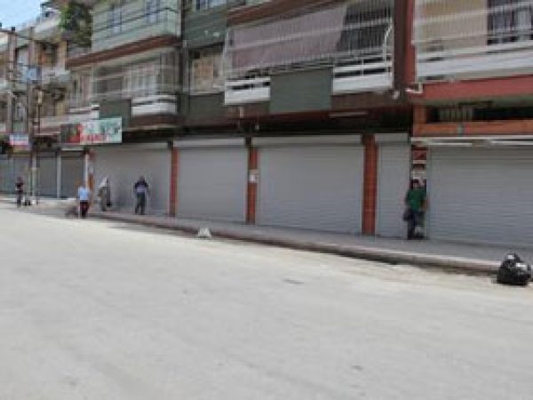 Adana'da Tehdit Edilen Esnaf Kepenk Kapattı 