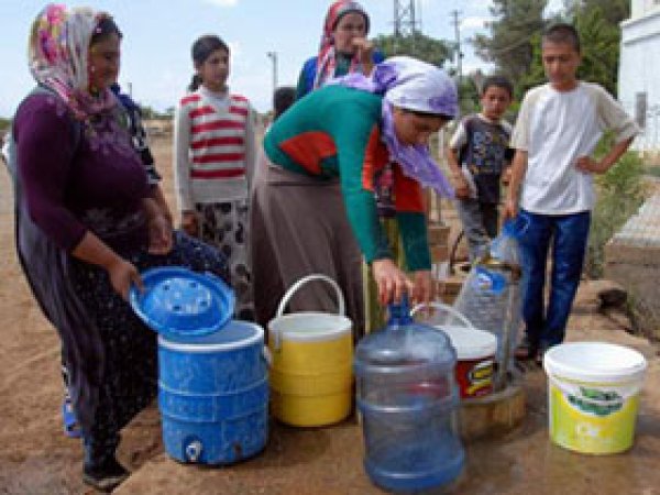 Su Kesintileri Mahalle Sakinlerini Mağdur Ediyor 