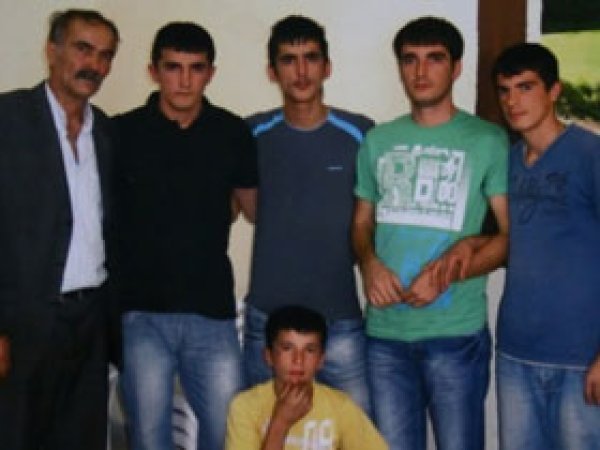 5 Çocuğu 4 Ayrı Cezaevinde 