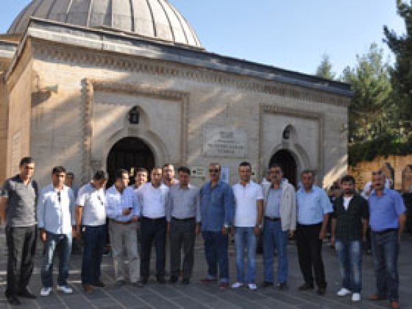 'Hırka-i Şerif'in Yeri Veysel Karani Beldesidir' 